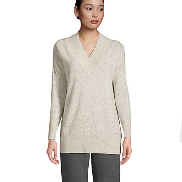 Women's‎ Cashmere Oversized V-Neck Tunic Sweater - Picture 3 of 5